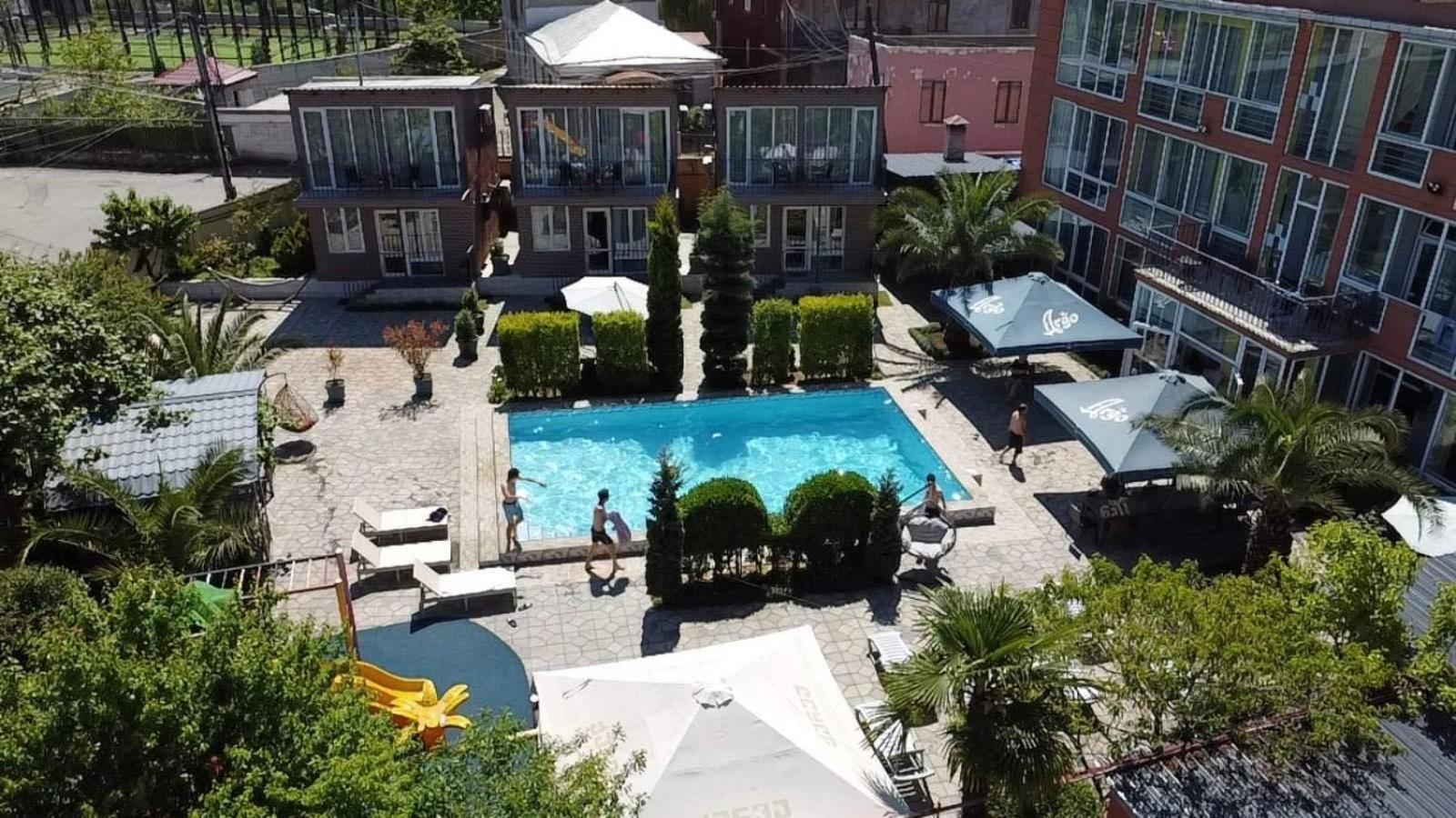 Hotel Buta Batumi Exterior foto