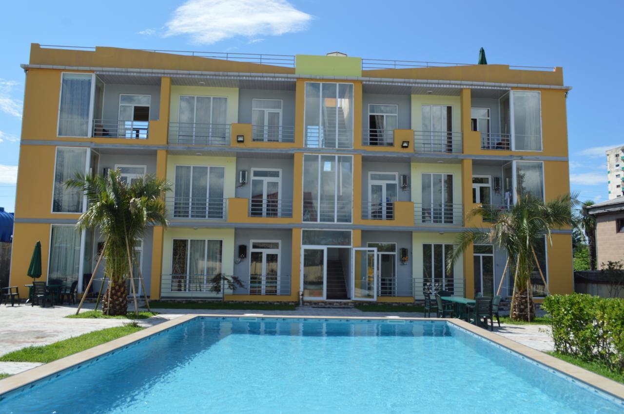 Hotel Buta Batumi Exterior foto